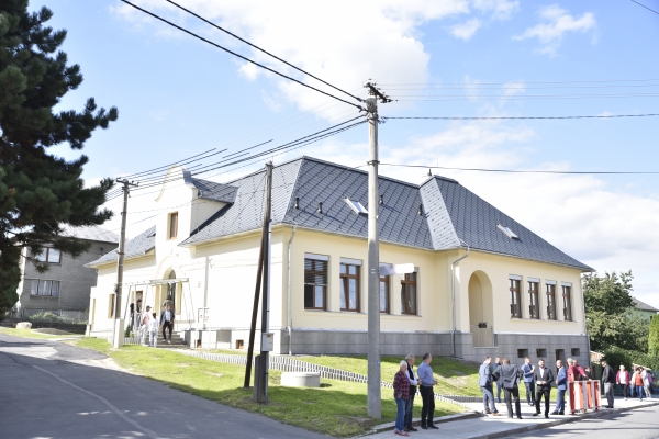 MŠ Komárov - budova MŠ Podvihov