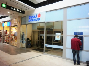 Vestavba pobočky České spořitelny v OC Galerie Šantovka